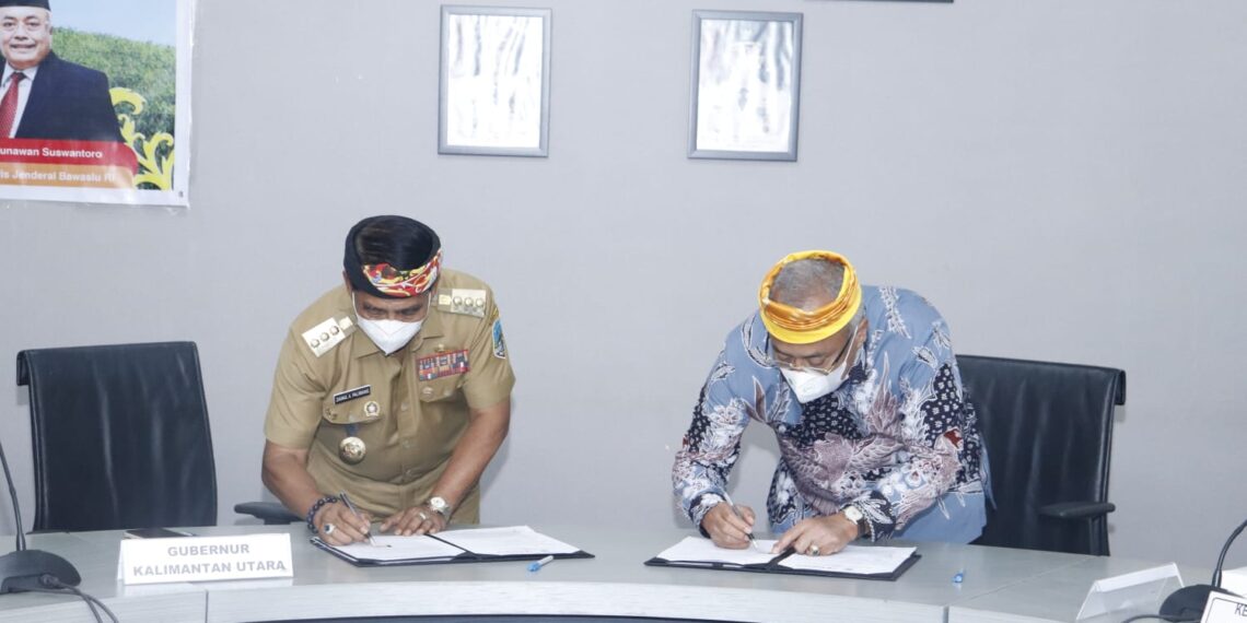 Gubernur Teken NPHD Pembangunan Kantor Bawaslu