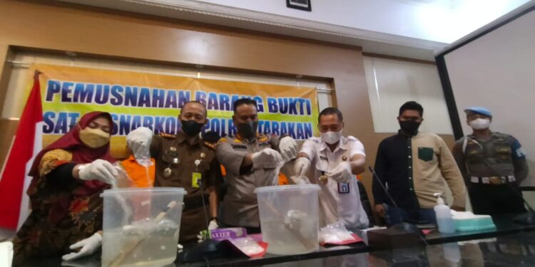 Polres Tarakan Musnahkan Sabu Seberat 955,14 Gram