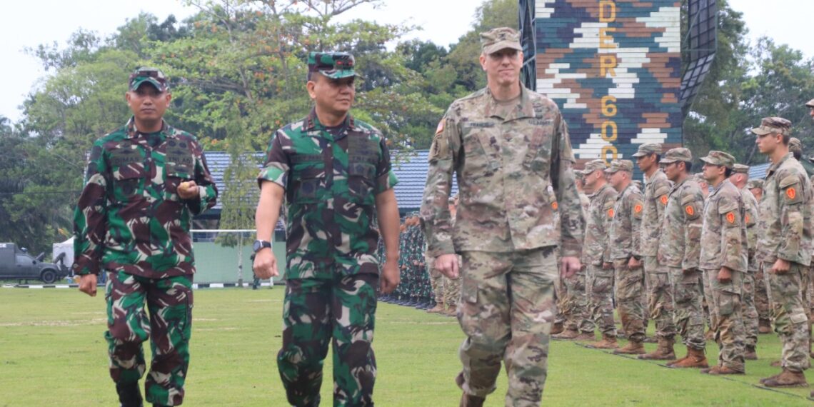 Pangdam VI/MLW Menghadiri Upacara Penutupan Lagatma Super Garuda Shield Tahun 2022