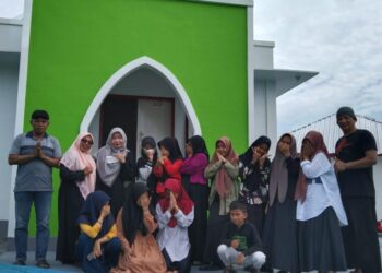 Amal Beach WaterPark Berbagi dengan Panti Asuhan Putri Melati Sebengkok Waru