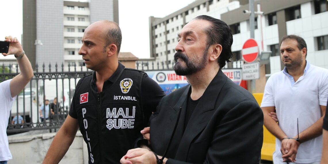 Hukuman Bui Terlama di Dunia, Pengadilan Turkiye Vonis Pemimpin Sekte Adnan Oktar 8.658 Tahun Penjara