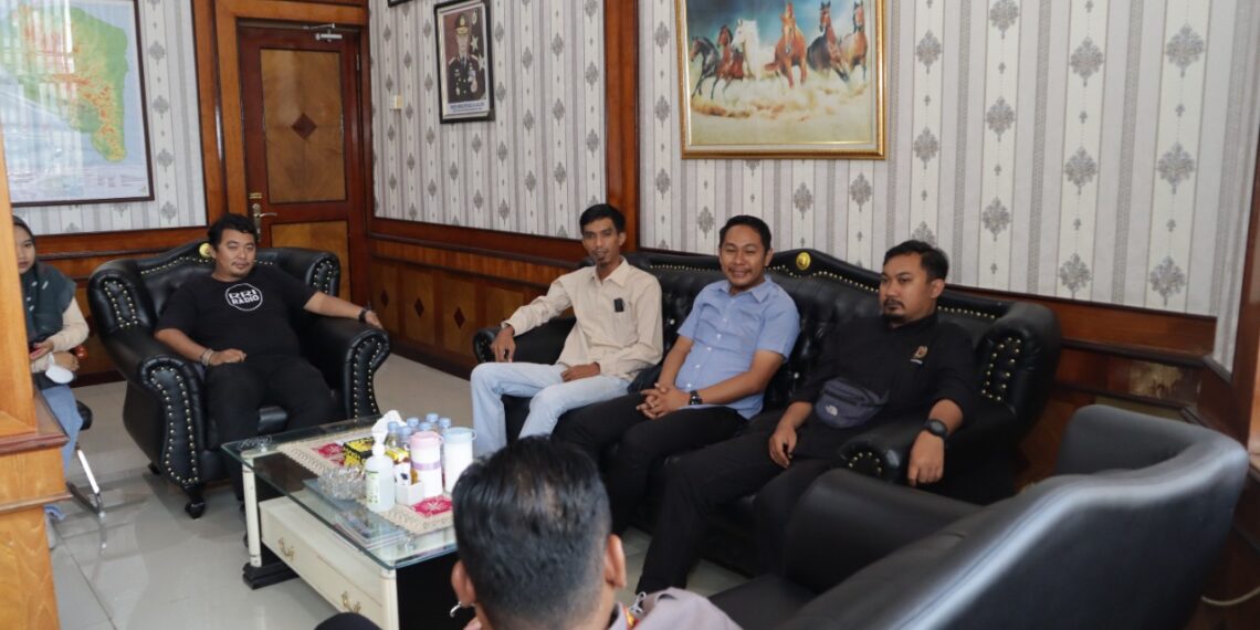 KAPOLRES TARAKAN Berikan Dukungan dan Motivasi kepada wartawan kaltara dalam mengikuti Porwanas dimalang