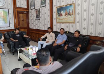 KAPOLRES TARAKAN Berikan Dukungan dan Motivasi kepada wartawan kaltara dalam mengikuti Porwanas dimalang