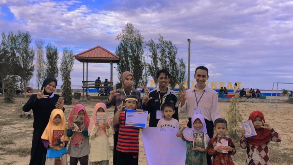 Taman Bacaan Masyarakat di Pantai Indah Tanjung Aru