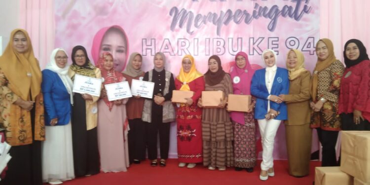 Peringati Hari Ibu Ke-94, IWAPI Kaltara Gelar Perlombaan