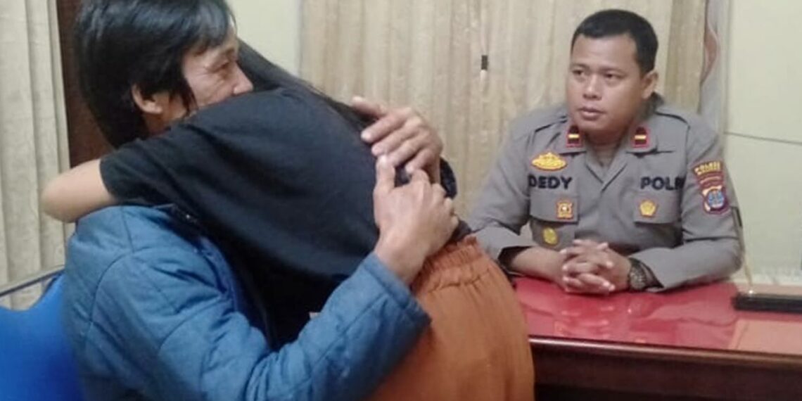 Tepis hoax penculikan anak, seorang siswa SMP yang sempat dinyatakan hilang, akhirnya ditemukan oleh Jatanras Polres Malinau