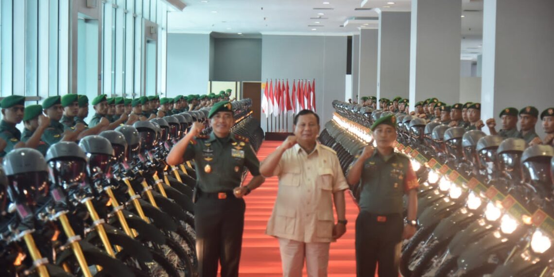 Menhan RI serahkan 120 Kendaraan Dinas untuk Babinsa