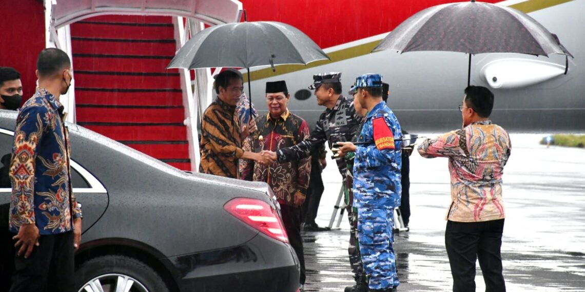 Komandan Lantamal XIII, sambut kedatangan Presiden RI yang melaksanakan kunker ke Kalsel