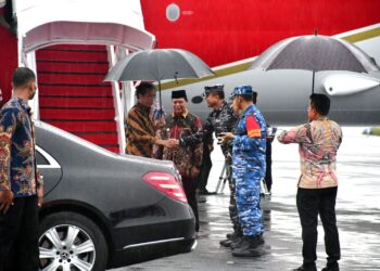 Komandan Lantamal XIII, sambut kedatangan Presiden RI yang melaksanakan kunker ke Kalsel