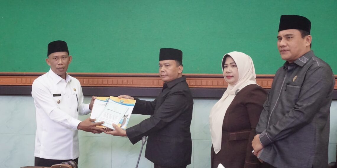 Sarwani motivasi Kepala Sekolah dan Kepala Puskesmas menjadi Agen Perubahan
