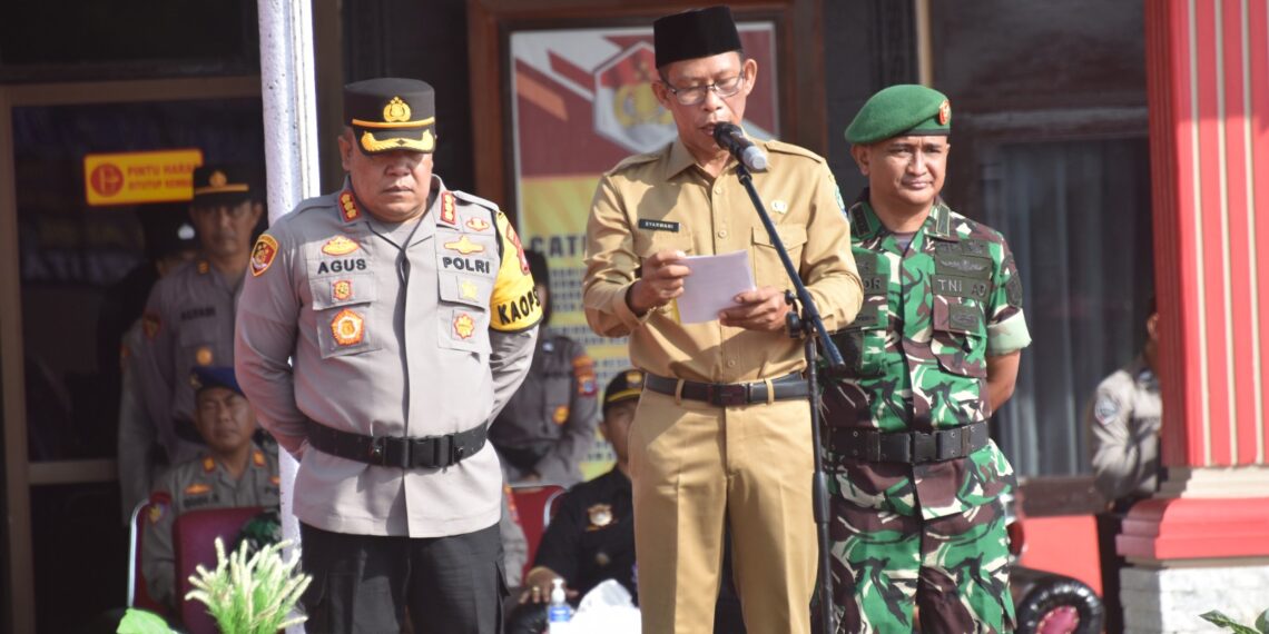 Bupati Bulungan Pimpin Apel Gelar Pasukan Ketupat 2023 Di Polresta Bulungan