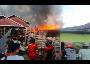 Diduga Korsleting Listrik, 6 Rumah di Sebatik Utara Terbakar