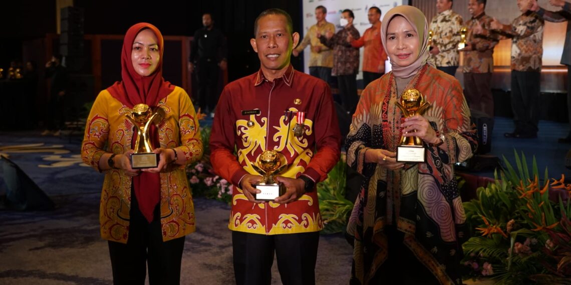 Bupati dan BPR Bulungan Raih Penghargaan TOP BUMD Award 2023