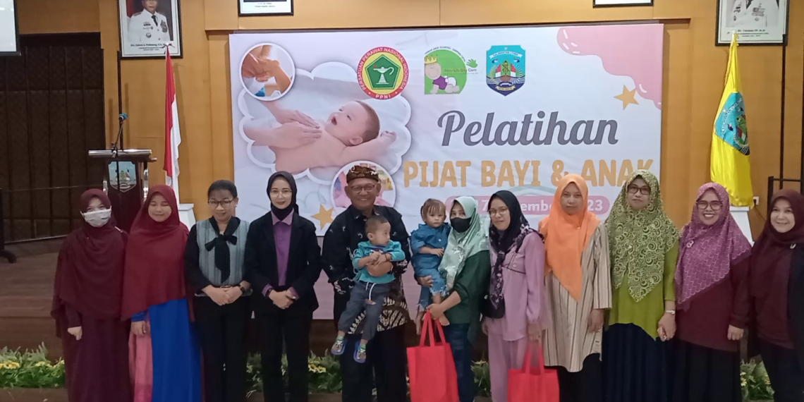TAS, PPNI & PUSPA Tarakan Gelar Pelatihan Pijat Bayi Untuk Tekan Angka Stunting