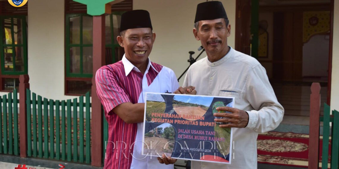 Bupati Gelar Safari Ramadhan di Desa Ruhui Rahayu