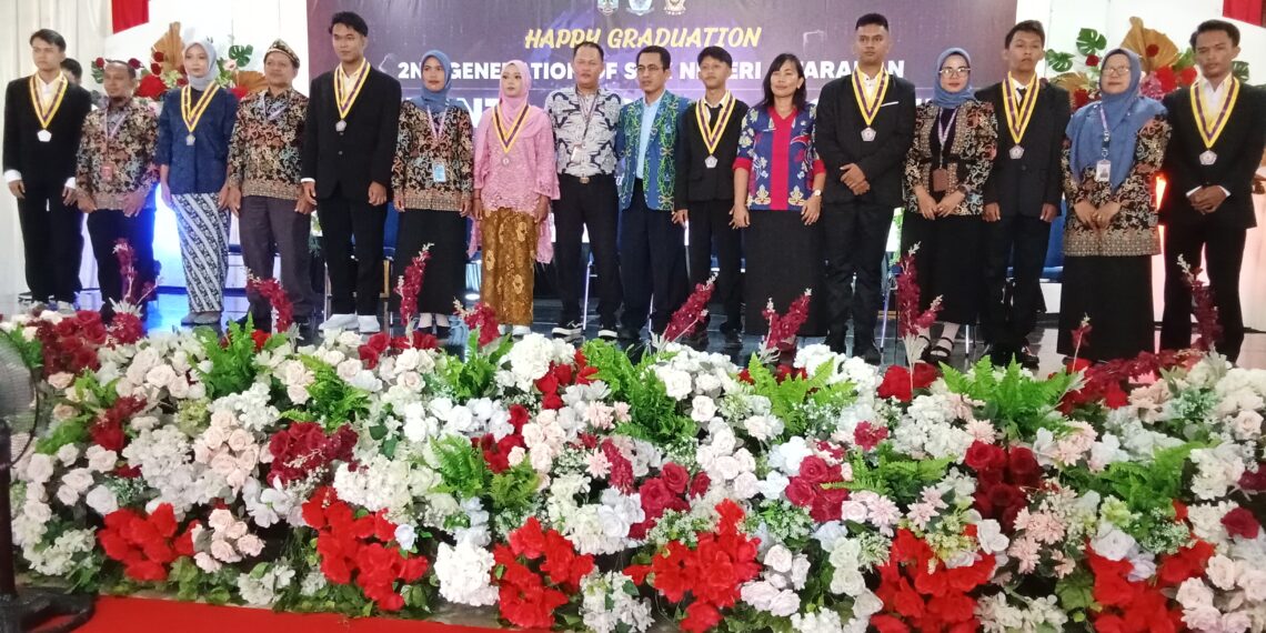 Students Cybeer Of Pyoneer2″ : SMKN 4 Tarakan Gelar Pelepasan Siswa Kelas 12