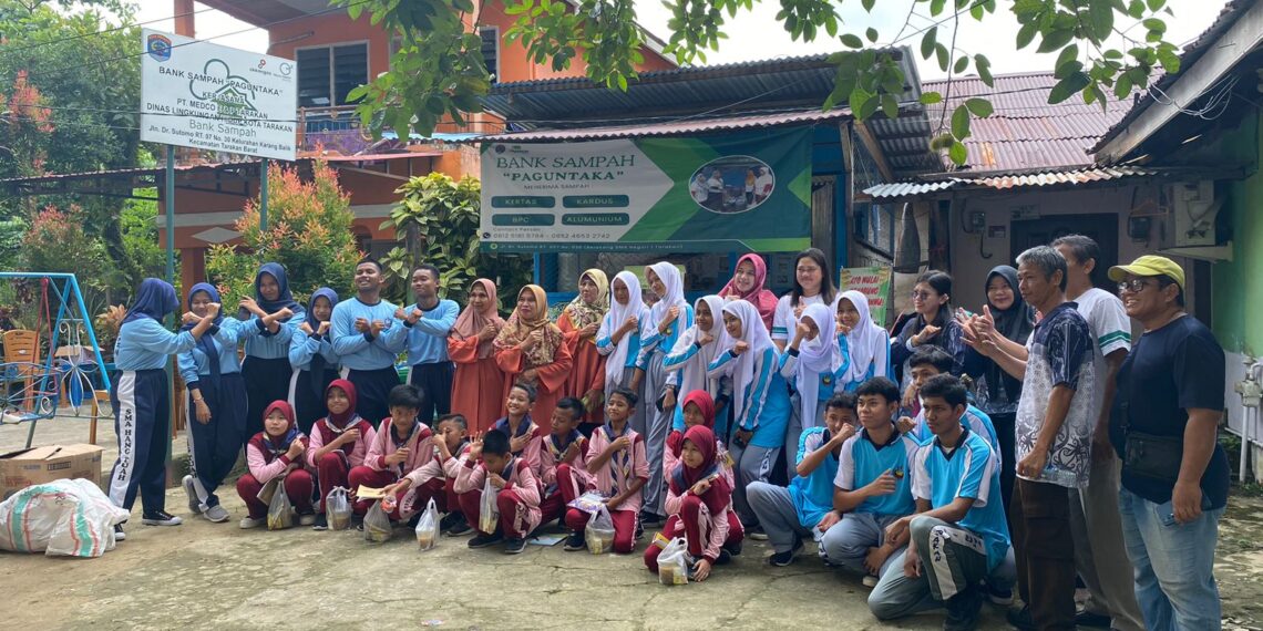 Bank Sampah Paguntaka Tarakan Gerakkan Para Pelajar Untuk Giat “Menabung Sampah”