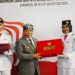 Gubernur Zainal Bawa Duplikat Bendera Pusaka Ke Kaltara