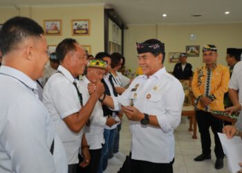 Gubernur Kaltara Lepas 32 Umat Kristiani Ziarah Ke Yerusalem
