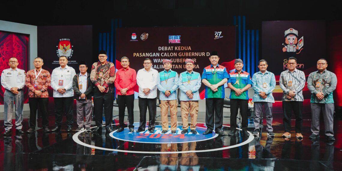 Singal Dan Kostum Paslon Nomer Urut 2-ZIAP Bikin Heboh Dan Sorotan Di Acara Debat Metro TV