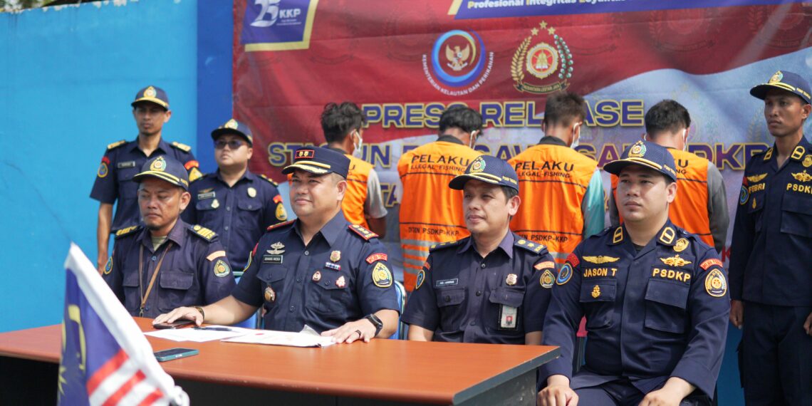 Bawa 160 Kg Hasil Tangkapan Illegal, PSDKP Tarakan Amankan Kapal Nelayan Asing Tanpa Izin