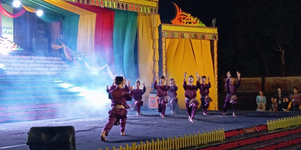 Hari Keempat Gelar Adat Budaya Dumud, Suguhkan Nyanyian Bahasa Tidung Dan Seni Bela Diri