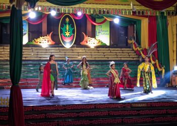 Ragam Kreasi Dalam Dumud Hari Ke 8: Explorasi Budaya Lewat Fashion Show Dan Tari Tidung