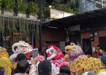 Imlek 2576: Warga Meriahkan Perayaan Tahun Ular Kayu Di Tarakan Dengan Barongsai