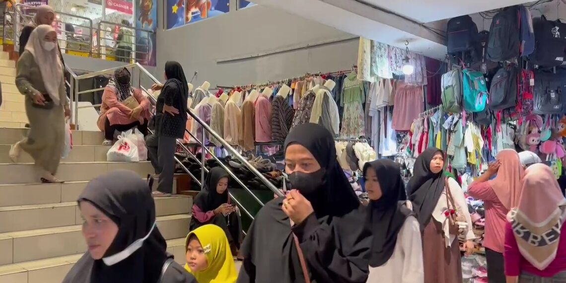 Pusat Pertokoan Gusher Ramayana Tarakan, Mulai Diserbu Warga Jelang Lebaran