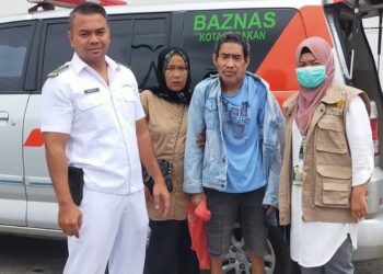 Demi Memperjuangkan Harapan Hidup, BAZNAS Tarakan Antar Abd Haris Penderita Kanker Ke Makassar