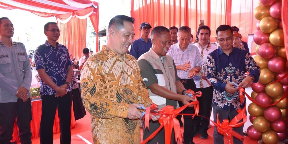 Bupati Syarwani, Resmikan Grand Opening Toko Nuansa Elektronik di Tanjung Selor