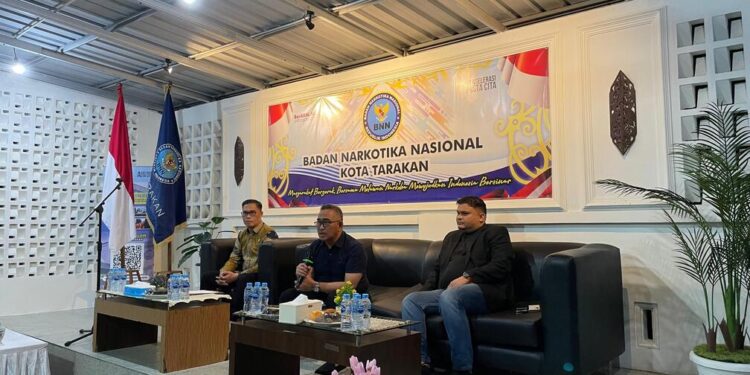 Panel: Kepala BNNK Tarakan - Wali Kota Tarakan - Perwakilan DPRD Tarakan