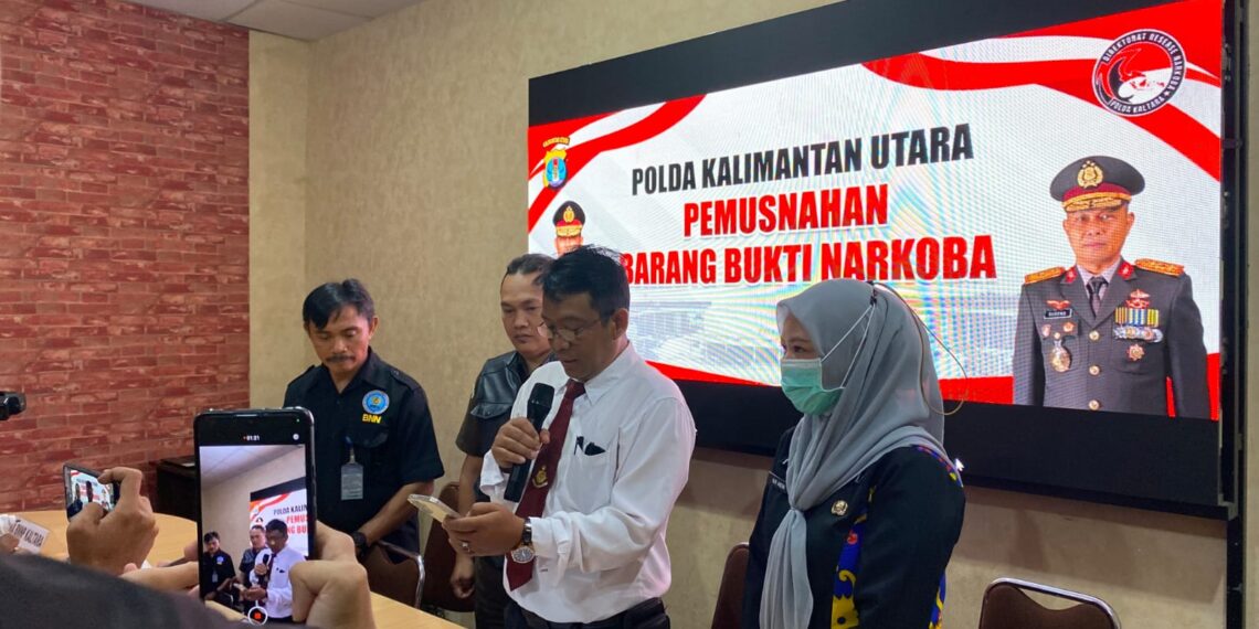 Polda Kaltara Musnahkan Sabu Senilai  Rp344 juta!