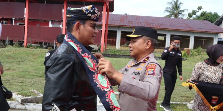 Kedatangan Kapolda Baru Kaltara, Disambut Hangat di Bandara Juwata Tarakan