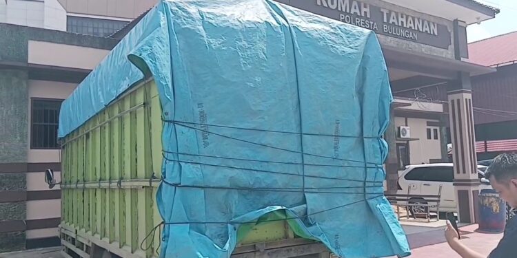 Aksi Penyelundupan Gagal! 55 Ballpress Pakaian Bekas Disergap Polresta Bulungan di Jalan Poros Berau