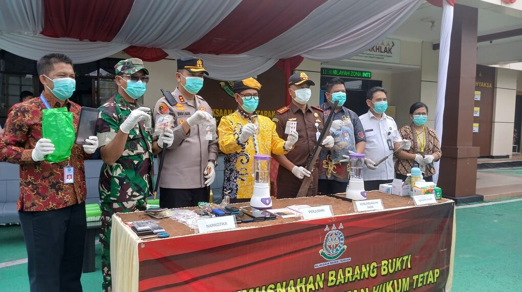 Kejari Tarakan Musnahkan Barang Bukti 183 Perkara, Didominasi Kasus Narkotika