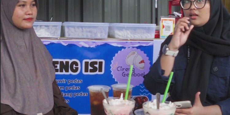Cireng Gemboel! Mulai Rp15ribu Saja Bisa Nikmati Cireng Isi Usus, Cakalang Hingga Keju