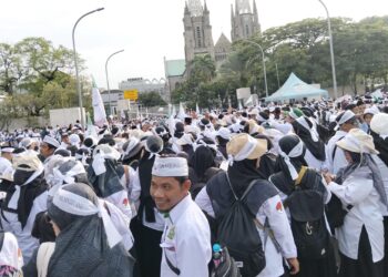Aksi Damai di Jakarta, Ribuan Guru Madrasah Swasta Tuntut Pengangkatan Sebagai ASN/PPPK