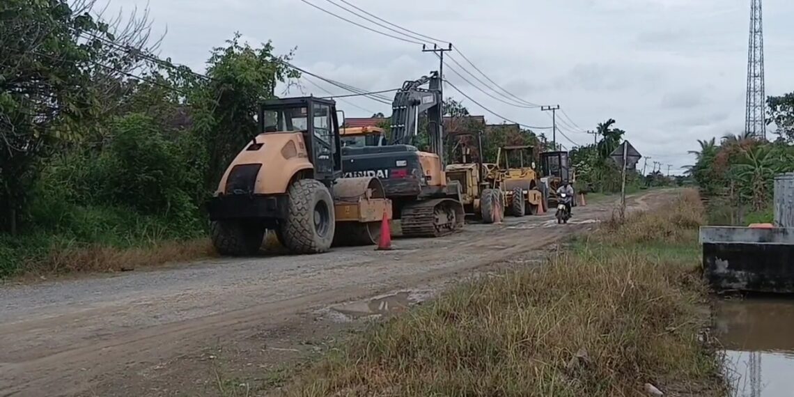 DPRD Bulungan Komisi III Apresiasi Perbaikan Jalan Poros Tanjung Palas Tengah