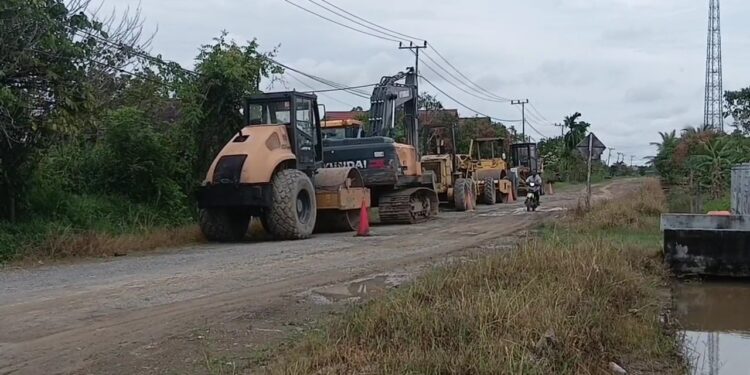 DPRD Bulungan Komisi III Apresiasi Perbaikan Jalan Poros Tanjung Palas Tengah