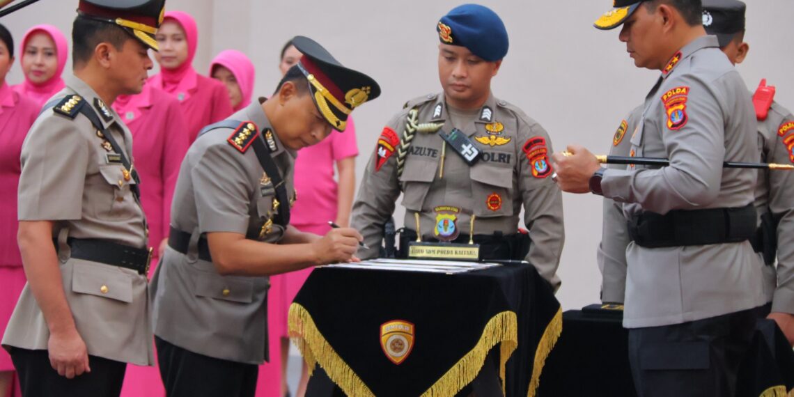Polda Kaltara Laksanakan  Pelantikan Jabatan Karolog, Sertijab Dirresnarkoba dan Kabidhumas