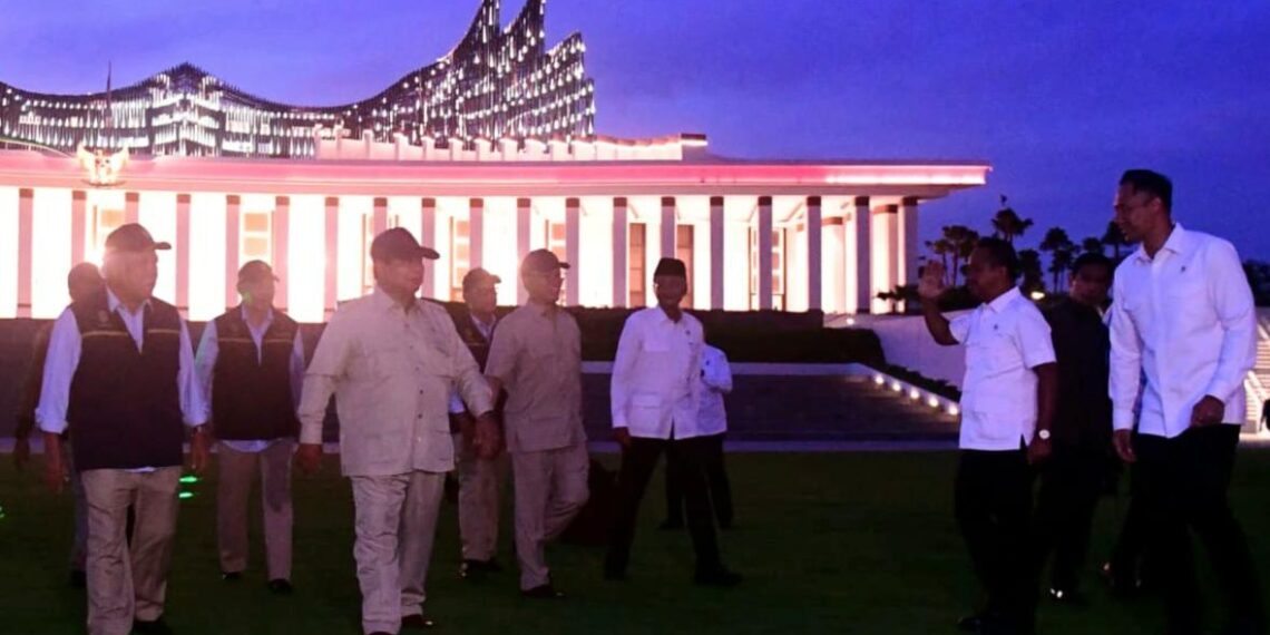 Presiden Prabowo Berkeliling di Kawasan Otorita IKN