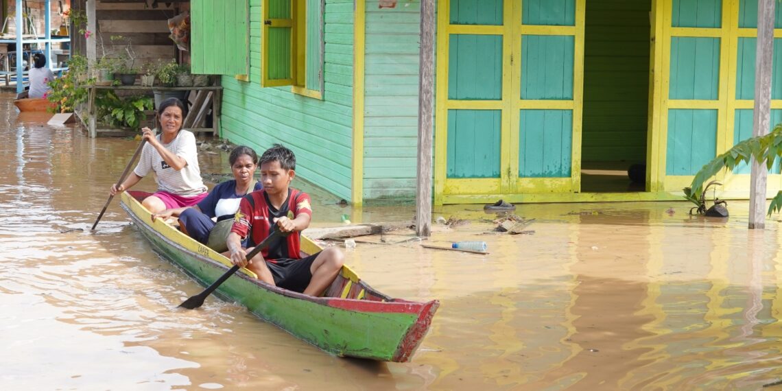 Wagub Kaltara Tengok Langsung Banjir di Mansalong, Pastikan Penanganan Cepat
