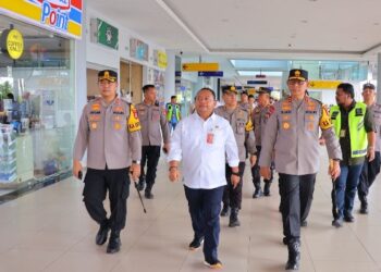 Pastikan Mudik Aman, Kapolda Kaltara Tinjau Pos Pengamanan Operasi Ketupat Kayan 2026 di Bandara dan Guser