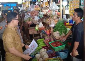 Sidak Pasar, Bupati KTT Temukan Minyak Subsidi Menyalahi Harga, Melonjak dari Rp15rb Jadi Rp22ribu