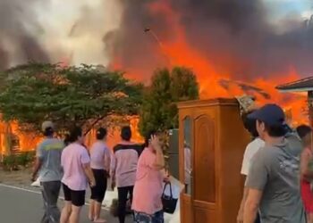 Diduga Korsleting Listrik, 5 Rumah di Desa Pimping Ludes Terbaka