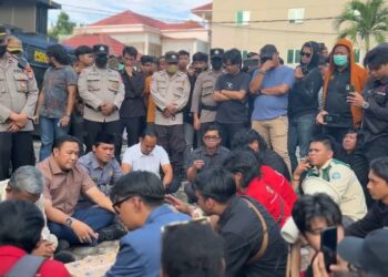 Demo Mahasiswa Kritisi Anggaran Makan-Minum 12 Milyar dan Copot Ketua DPRD Kaltara!