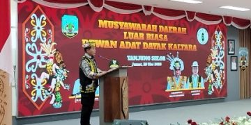 Buka Musdalub DAD Kaltara, Gubernur Zainal Harapkan Peran Adat dalam Pembangunan