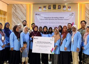 Lewat Program Desa Berdaya Saing Prupuk, PLN UIP KLT Dorong Potensi Desa dan UMKM