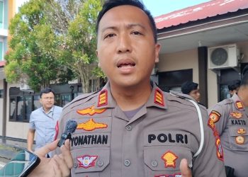 Microsleep! Avanza Tabrak Pickup dan Motor di Tanjung Selor